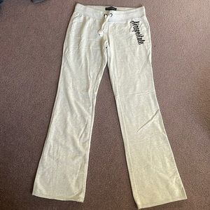 Light gray Aéropostale sweatpants